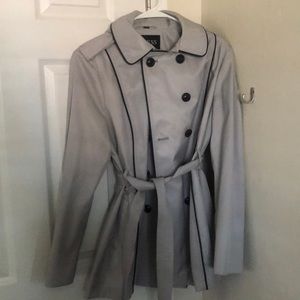 Guess rain coat